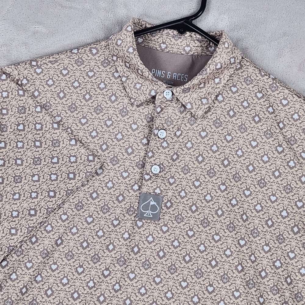 Pins & Aces Polo Shirt Mens Medium Beige Card Suit Print Golf Performance Casino